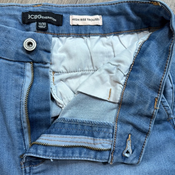 BCBGeneration High Rise Trouser Wide Leg Jeans - Size 11/30 - Picture 12 of 16